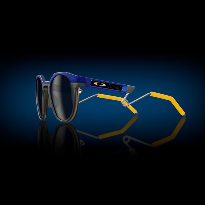 Oakley X Fortnite™ Battle Bus HSTN Metal - Image 6