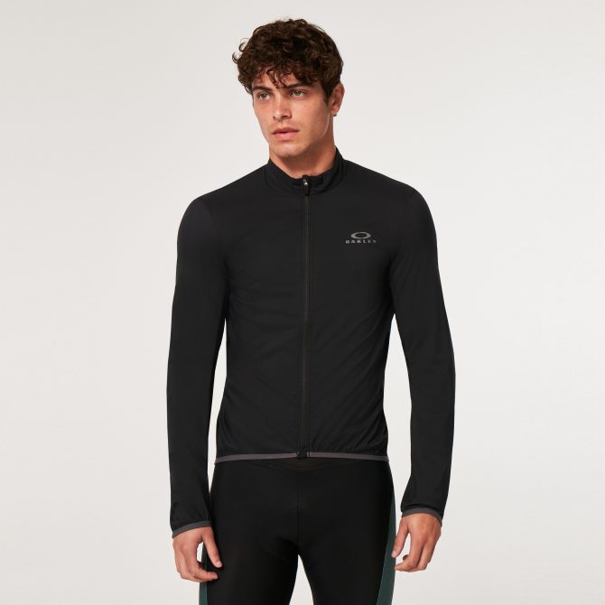 Endurance Packable Wind Jacket - Image 8
