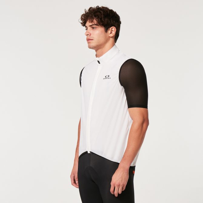 Endurance Packable Wind Vest - Image 2