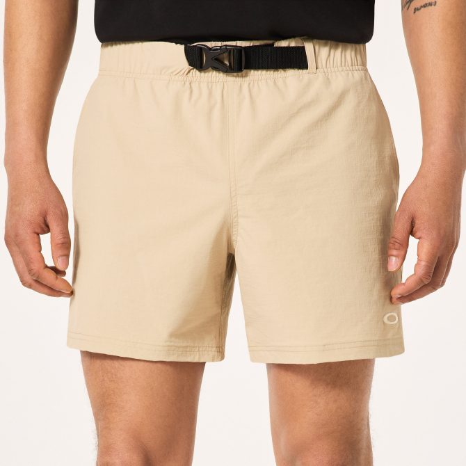 Latitude 18" Short - Image 8