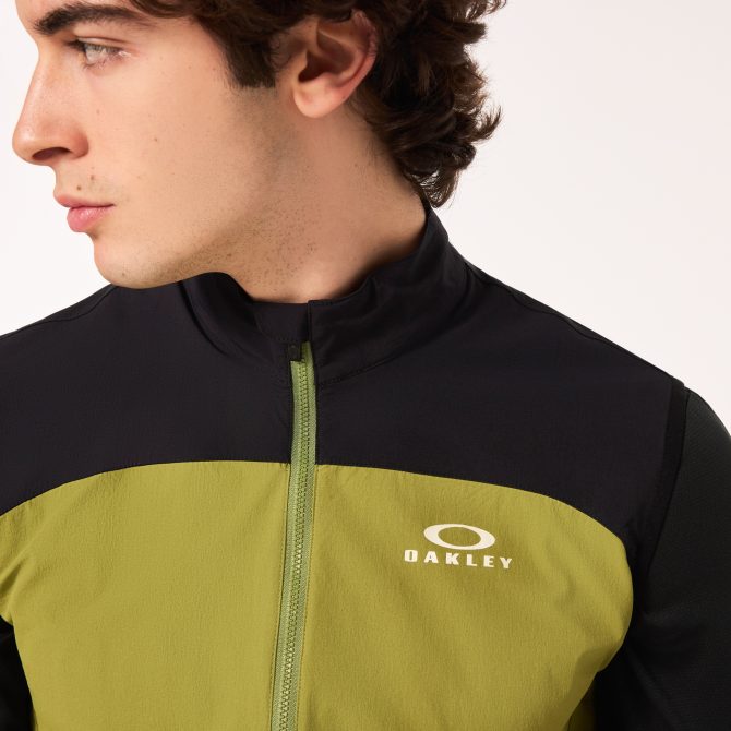 Elements Vest - Image 5