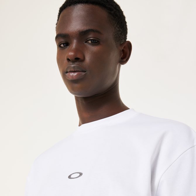 Oakley Driven Tee - Image 4