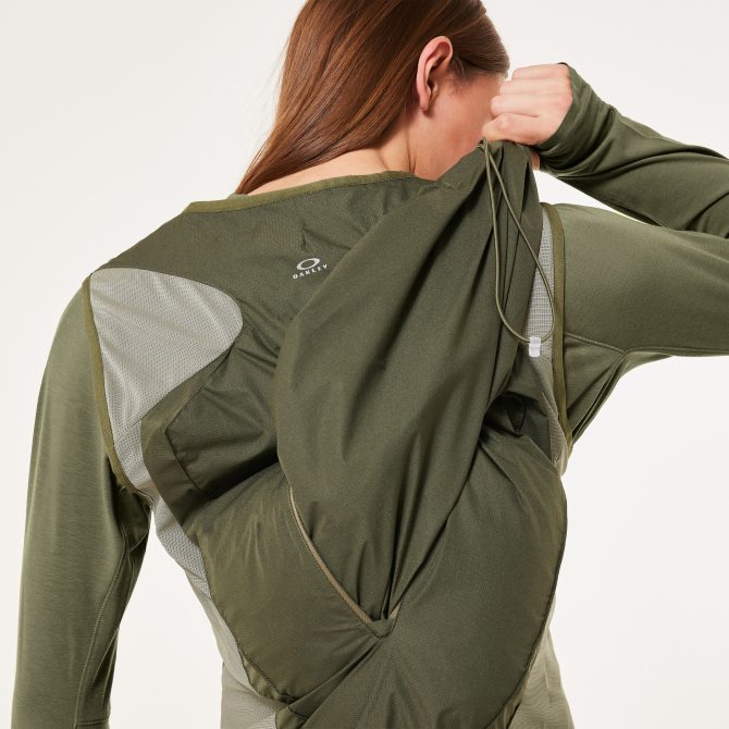 Latitude Flight Vest Poncho - Image 3