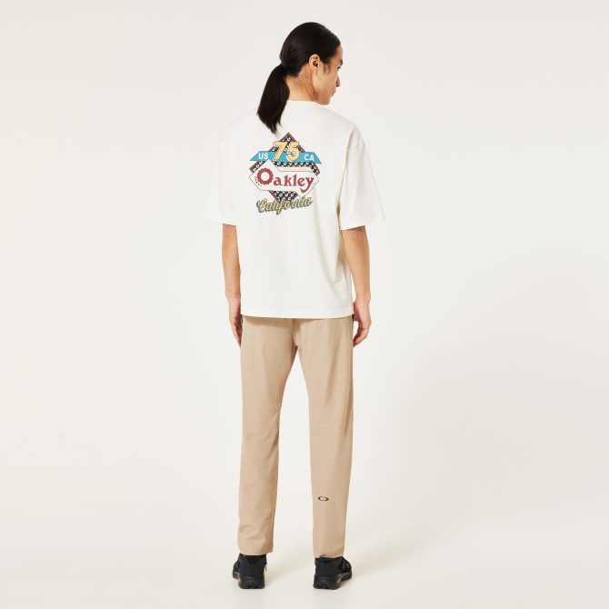 En New Retro Tee Motel 2.0 - Image 2