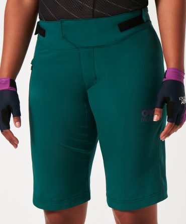 W Factory Pilot  Lite  Short